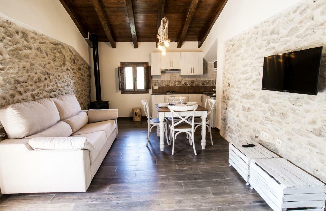 Masia El Cabrero Villarroya de los Pinares ภายนอก รูปภาพ